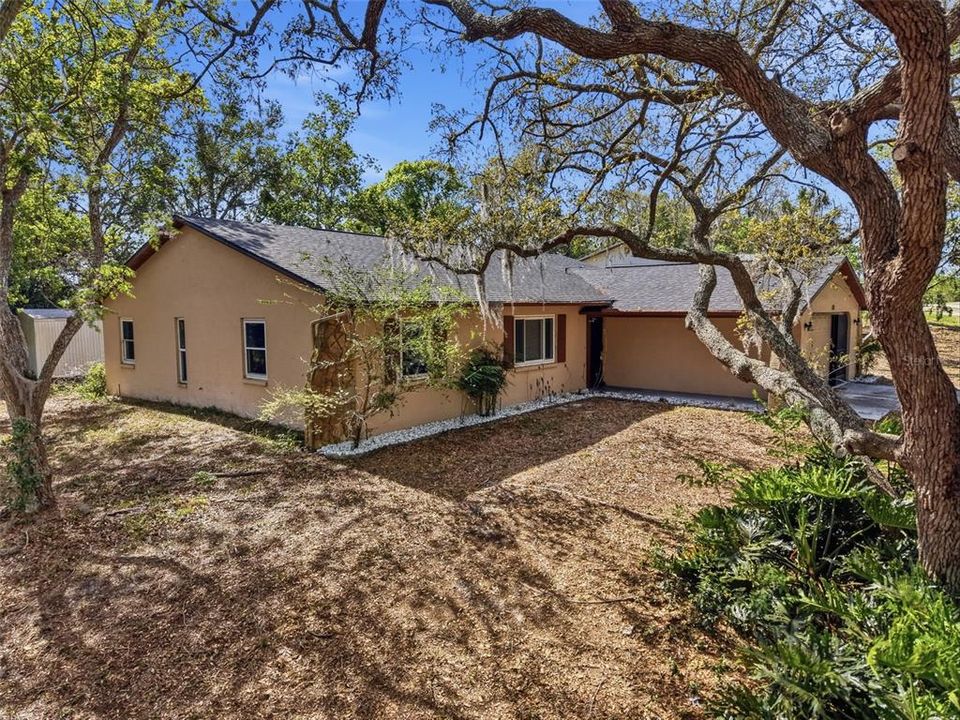 Active With Contract: $279,900 (3 beds, 2 baths, 1492 Square Feet)