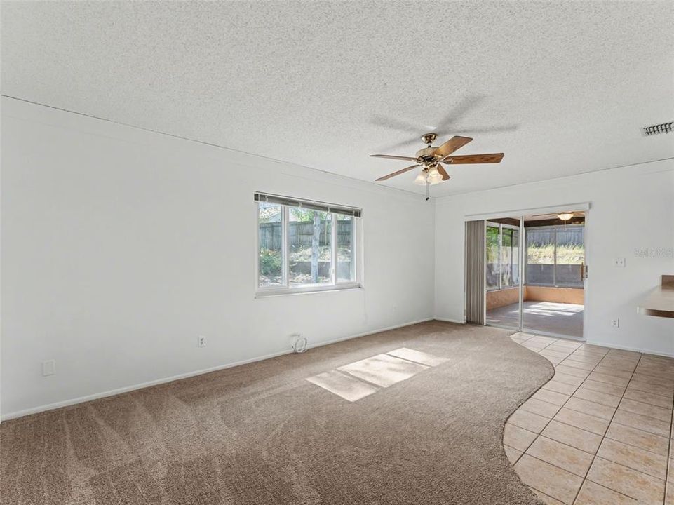 Active With Contract: $279,900 (3 beds, 2 baths, 1492 Square Feet)