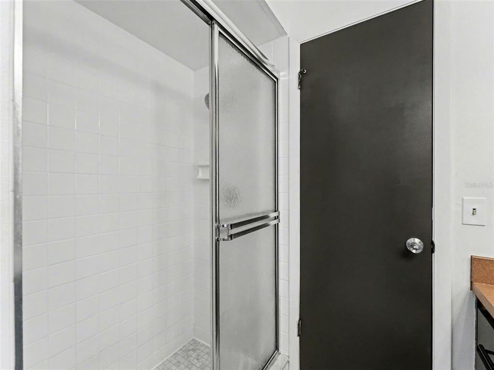 Active With Contract: $279,900 (3 beds, 2 baths, 1492 Square Feet)