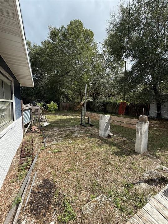 For Sale: $149,900 (3 beds, 2 baths, 1008 Square Feet)