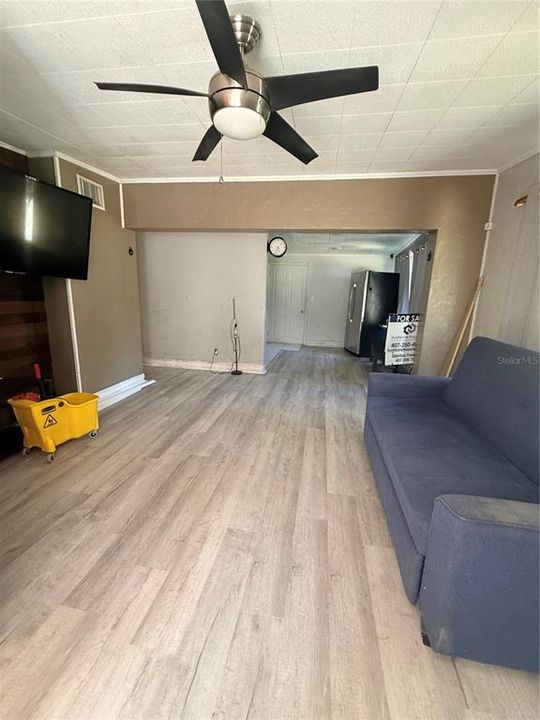 For Sale: $149,900 (3 beds, 2 baths, 1008 Square Feet)