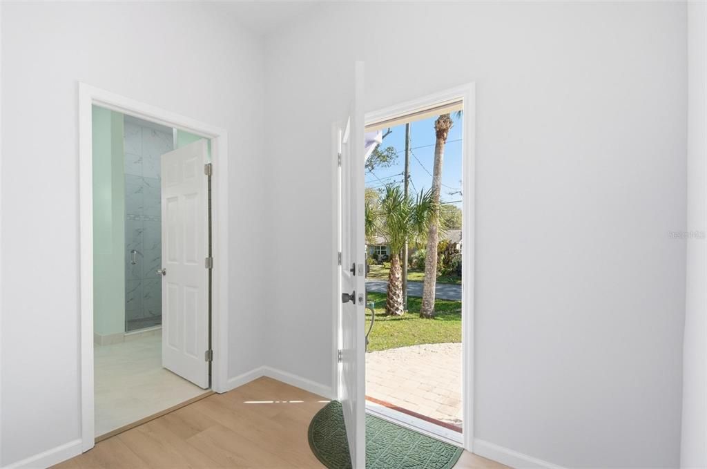 Activo con contrato: $750,000 (4 camas, 2 baños, 2054 Pies cuadrados)