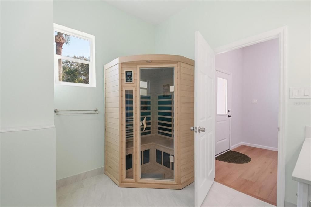 Activo con contrato: $750,000 (4 camas, 2 baños, 2054 Pies cuadrados)