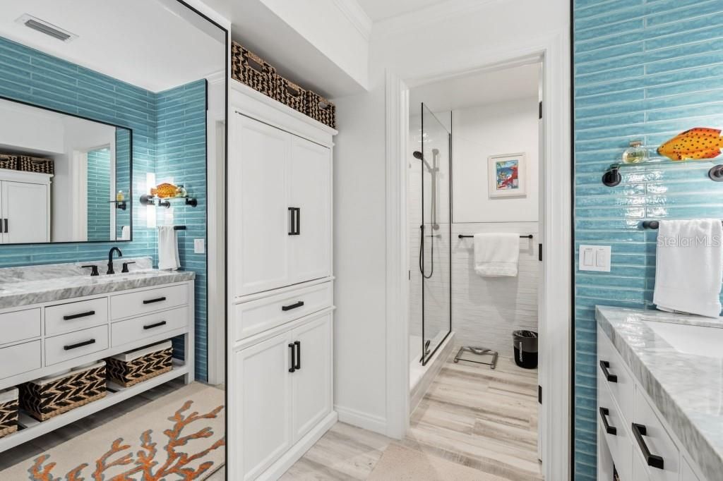 For Sale: $622,000 (1 beds, 1 baths, 1094 Square Feet)