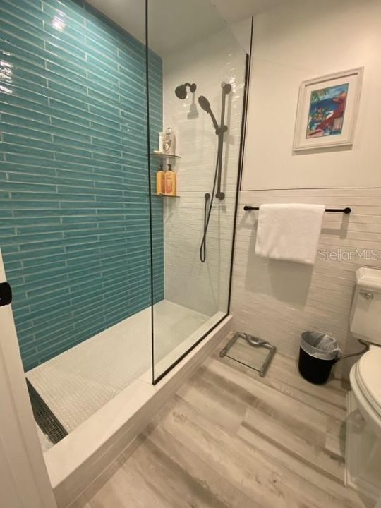 For Sale: $622,000 (1 beds, 1 baths, 1094 Square Feet)