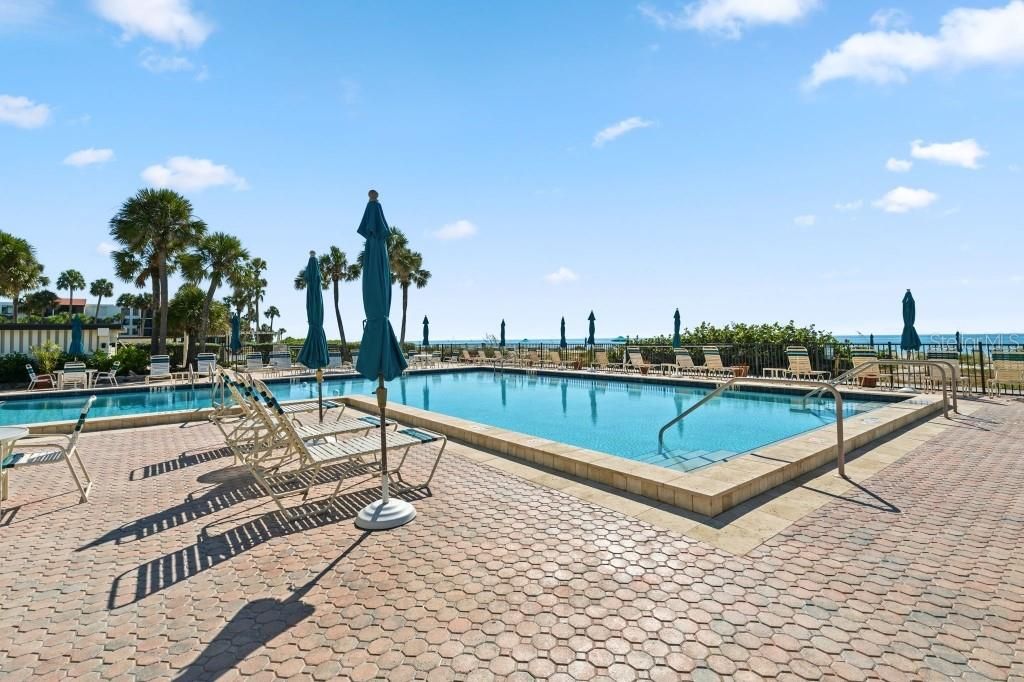 For Sale: $622,000 (1 beds, 1 baths, 1094 Square Feet)