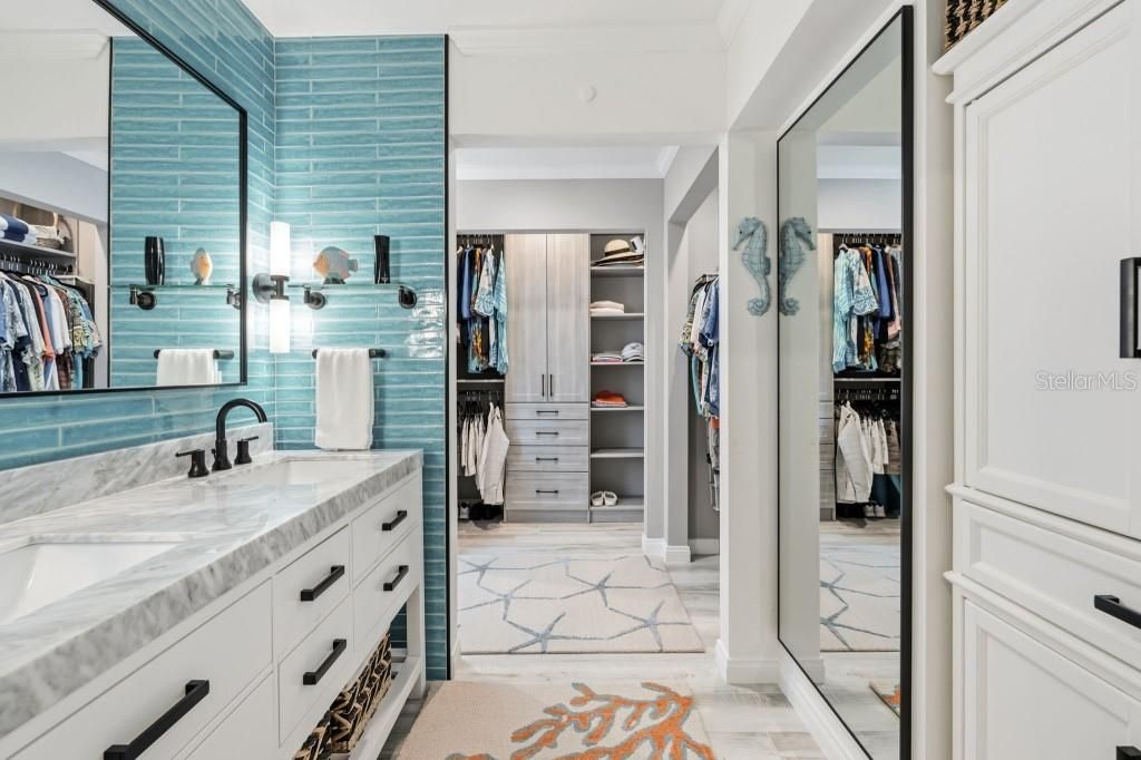 For Sale: $622,000 (1 beds, 1 baths, 1094 Square Feet)