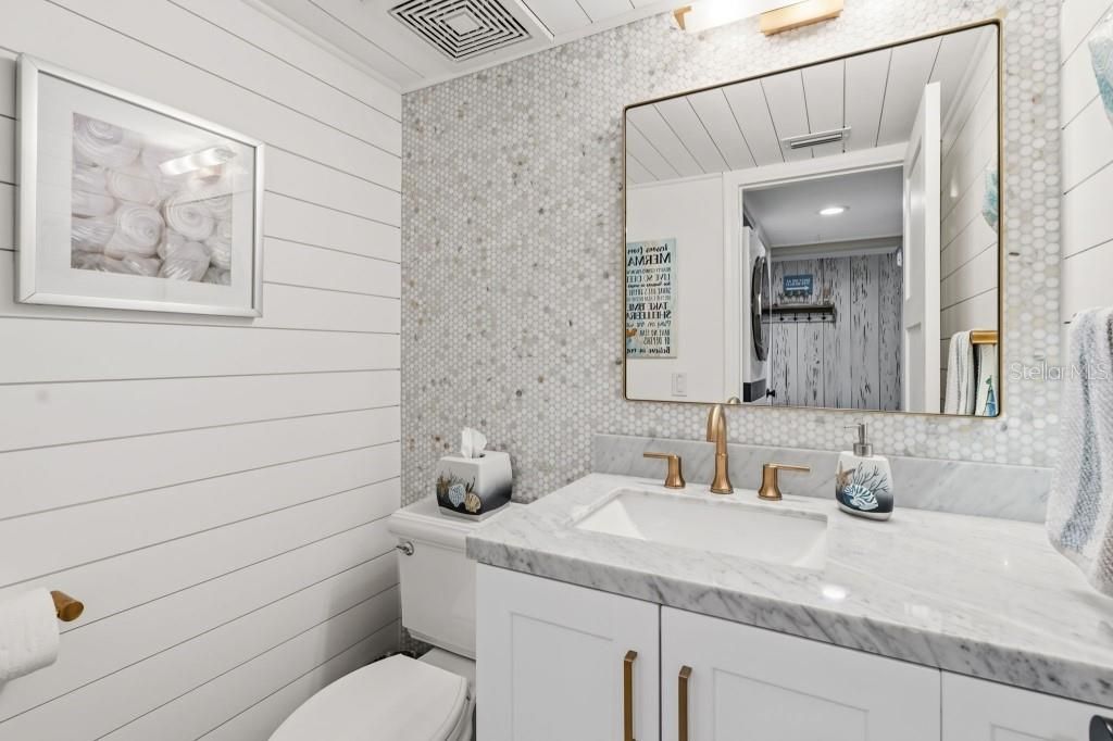 For Sale: $622,000 (1 beds, 1 baths, 1094 Square Feet)