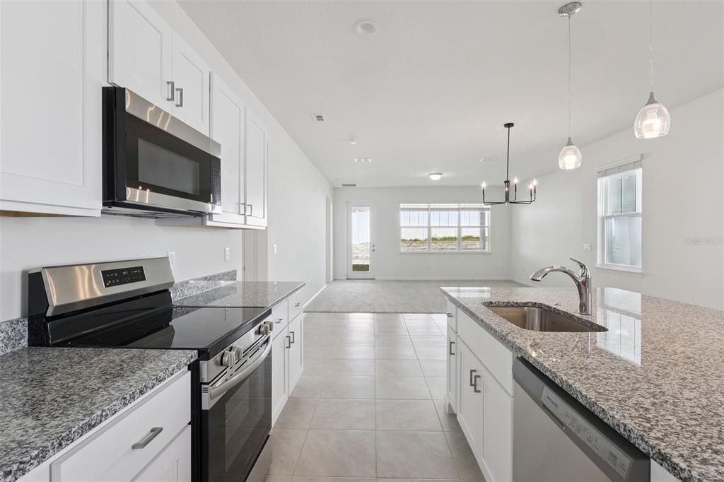 For Sale: $347,112 (3 beds, 2 baths, 1761 Square Feet)