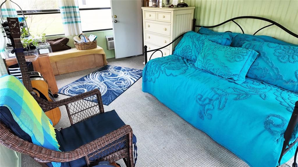 En Venta: $160,000 (2 camas, 2 baños, 784 Pies cuadrados)