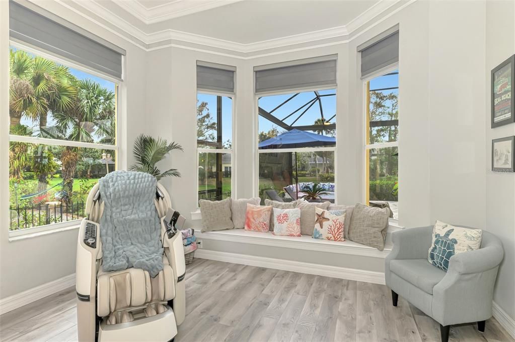For Sale: $974,999 (3 beds, 2 baths, 2819 Square Feet)