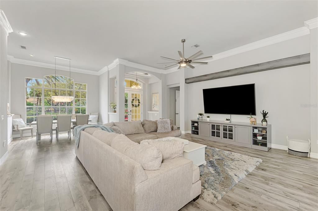 For Sale: $974,999 (3 beds, 2 baths, 2819 Square Feet)