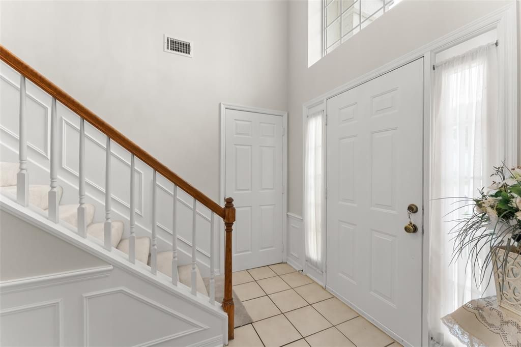 Active With Contract: $399,900 (3 beds, 2 baths, 1712 Square Feet)
