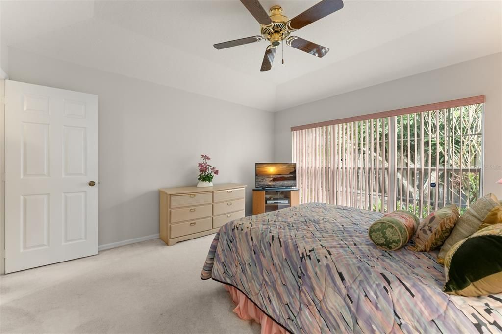 Active With Contract: $399,900 (3 beds, 2 baths, 1712 Square Feet)