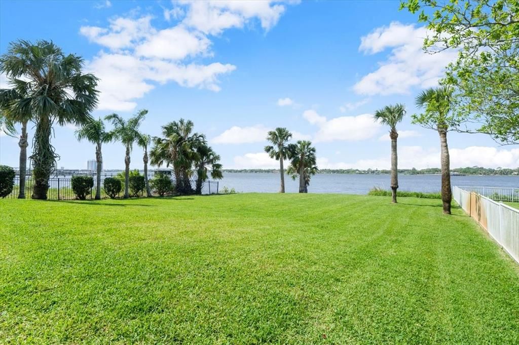 На продажу: $1,399,000 (3 спален, 2 ванн, 3230 Квадратных фут)