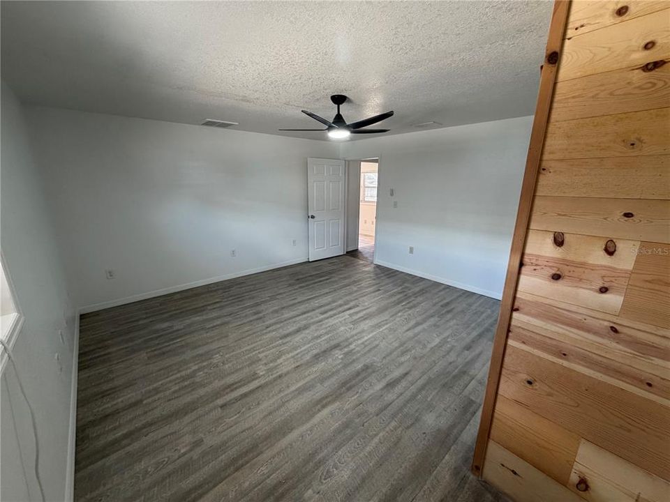 For Rent: $1,500 (1 beds, 1 baths, 1400 Square Feet)