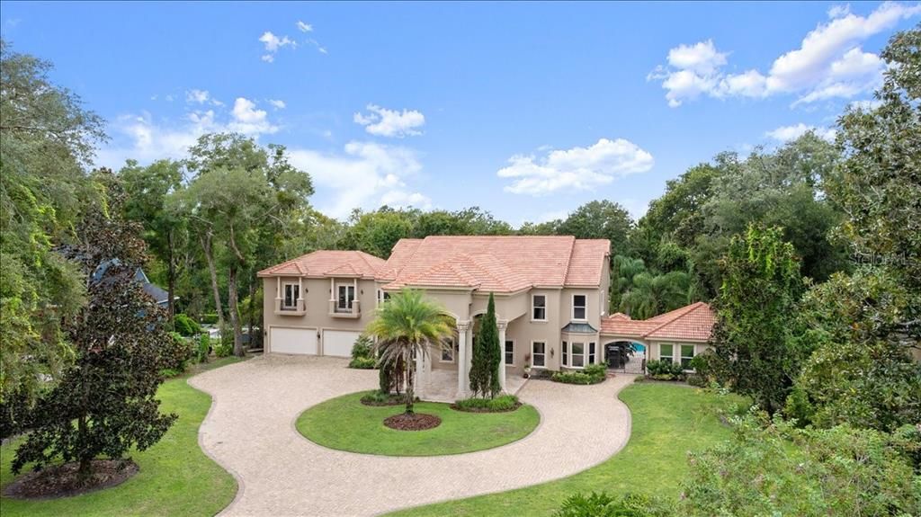 For Sale: $2,650,000 (6 beds, 6 baths, 7315 Square Feet)