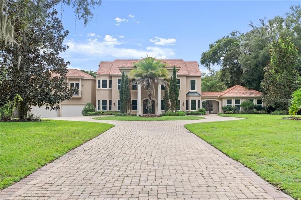 For Sale: $2,650,000 (6 beds, 6 baths, 7315 Square Feet)