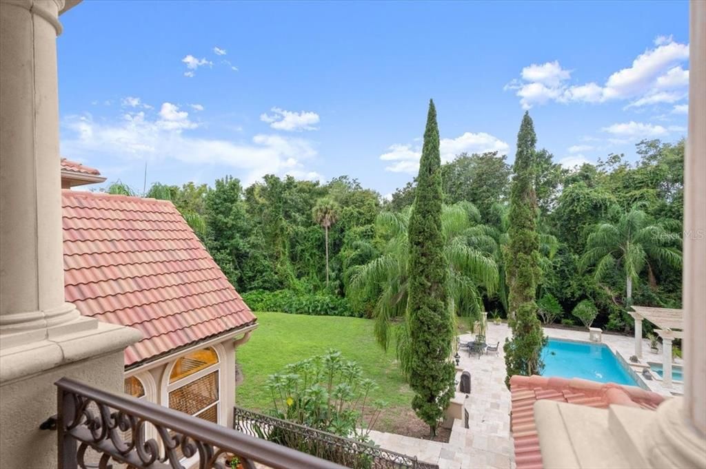 For Sale: $2,650,000 (6 beds, 6 baths, 7315 Square Feet)