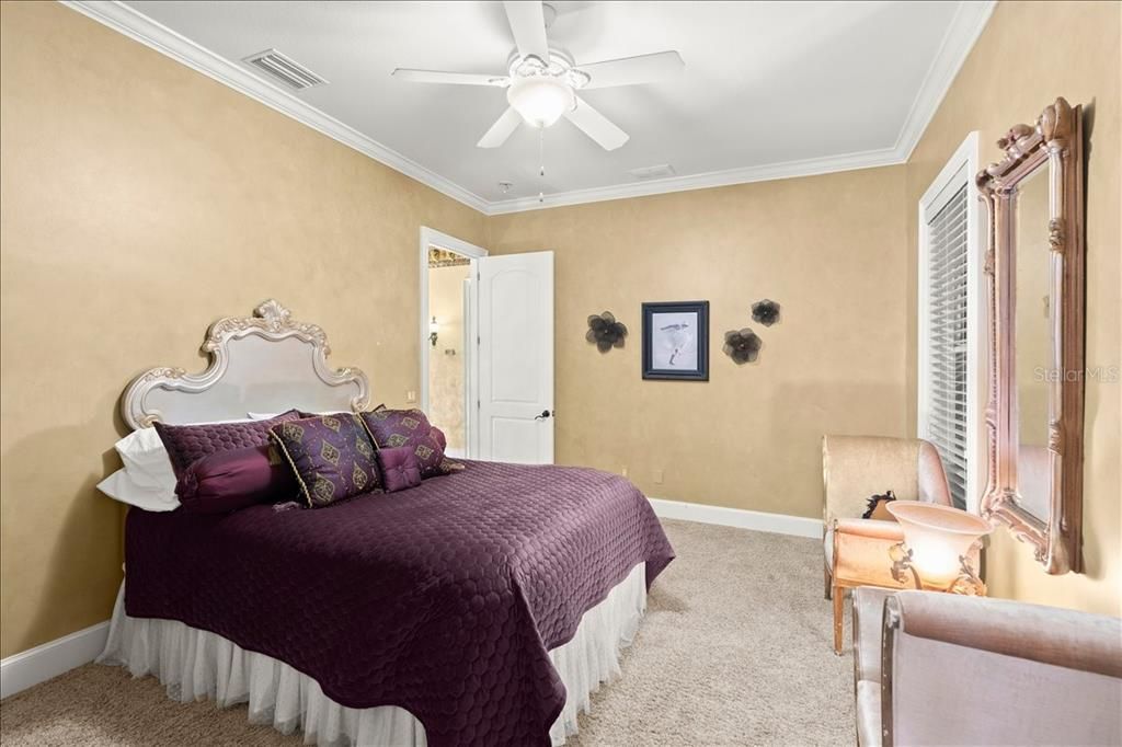 For Sale: $2,650,000 (6 beds, 6 baths, 7315 Square Feet)