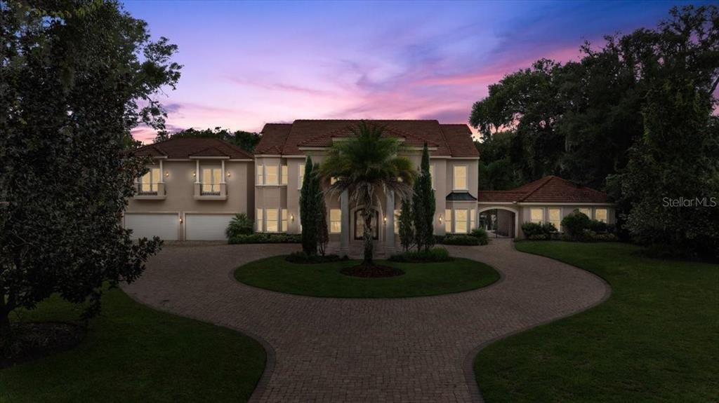 For Sale: $2,650,000 (6 beds, 6 baths, 7315 Square Feet)