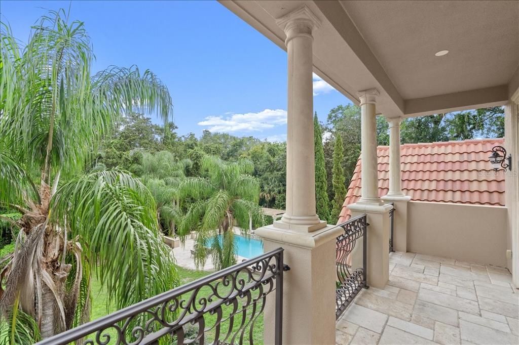 For Sale: $2,650,000 (6 beds, 6 baths, 7315 Square Feet)