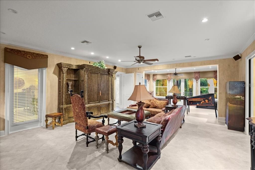 For Sale: $2,650,000 (6 beds, 6 baths, 7315 Square Feet)