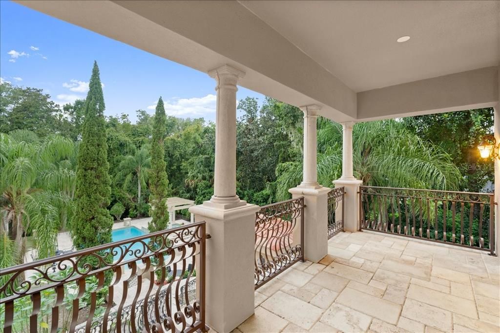 For Sale: $2,650,000 (6 beds, 6 baths, 7315 Square Feet)