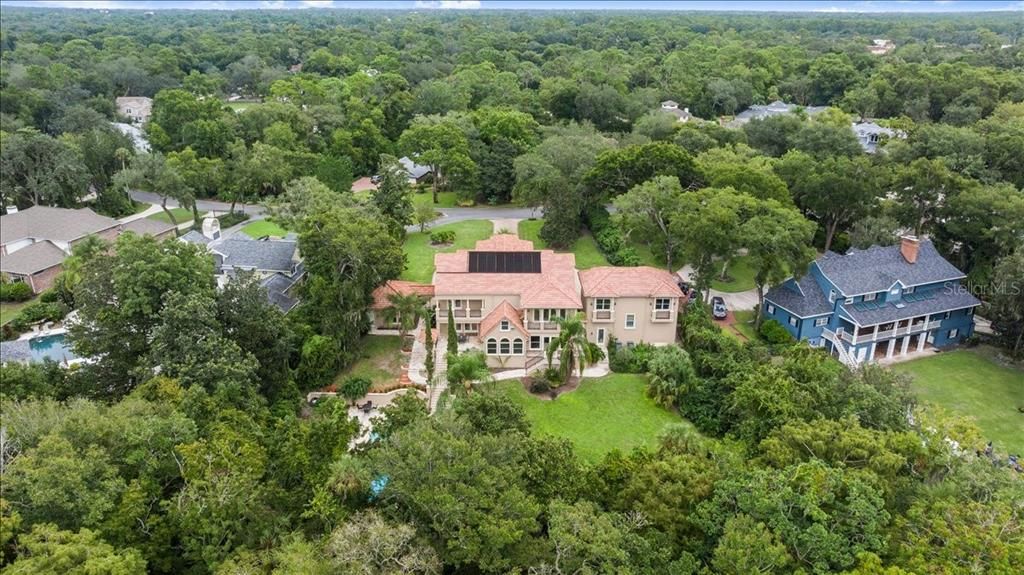 For Sale: $2,650,000 (6 beds, 6 baths, 7315 Square Feet)