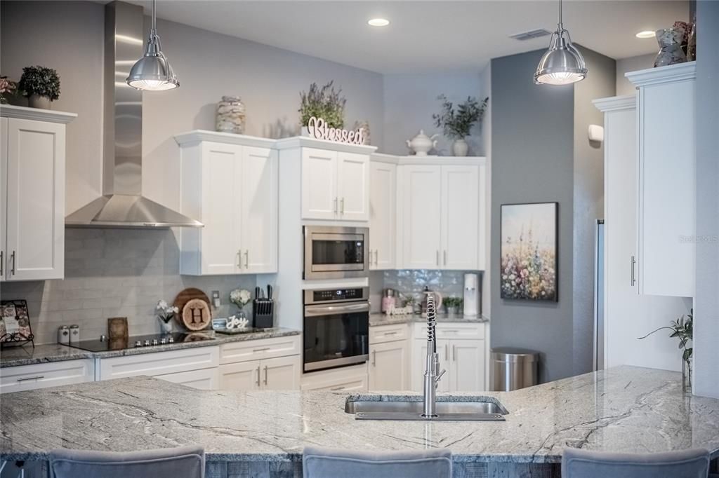 Active With Contract: $749,999 (4 beds, 3 baths, 3013 Square Feet)