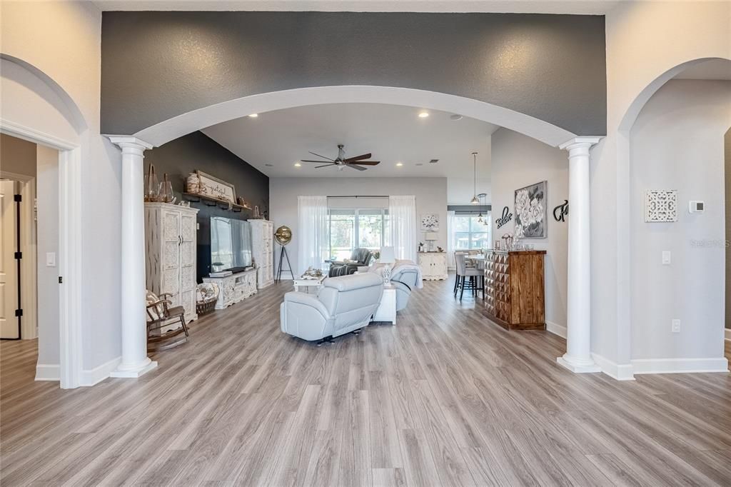 Active With Contract: $749,999 (4 beds, 3 baths, 3013 Square Feet)