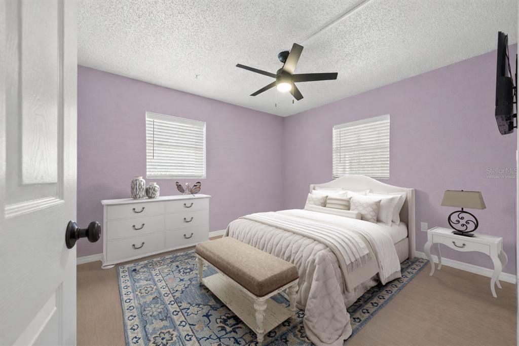 For Sale: $194,900 (2 beds, 1 baths, 864 Square Feet)