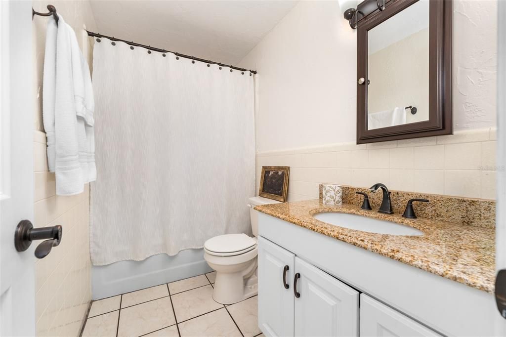 Active With Contract: $354,900 (3 beds, 2 baths, 1632 Square Feet)