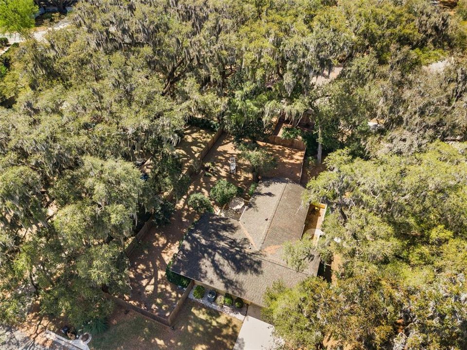 Active With Contract: $354,900 (3 beds, 2 baths, 1632 Square Feet)