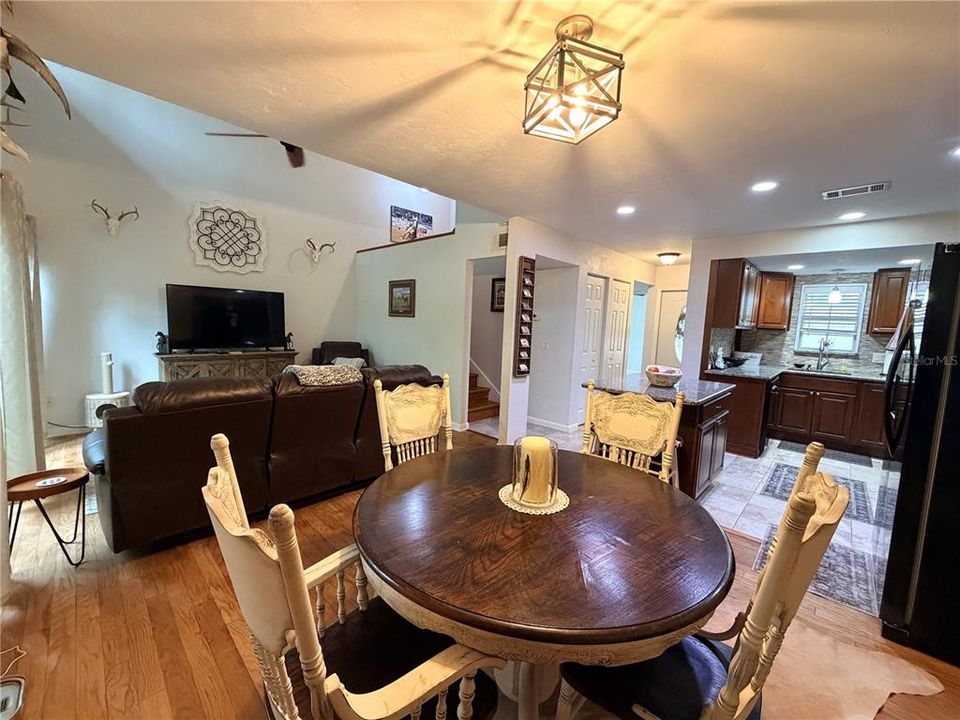 En Venta: $160,000 (3 camas, 2 baños, 1290 Pies cuadrados)