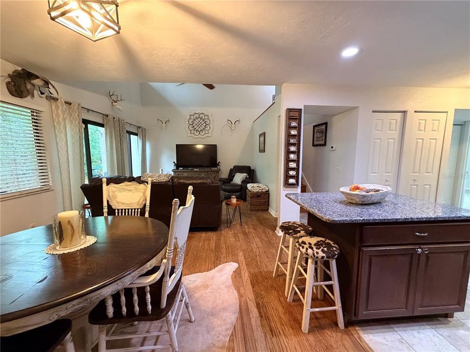 En Venta: $160,000 (3 camas, 2 baños, 1290 Pies cuadrados)