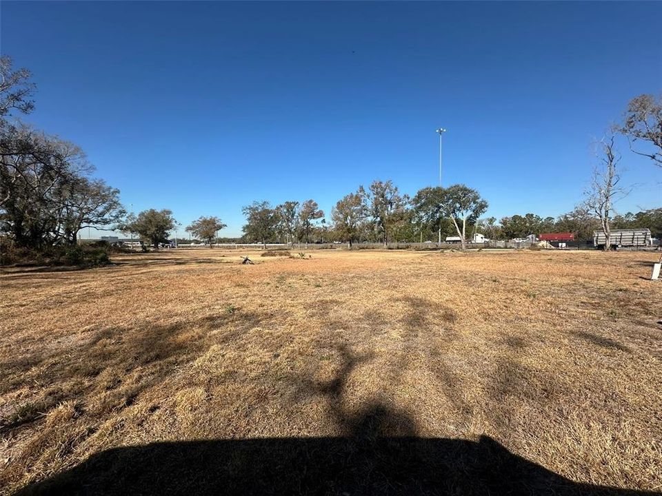 На продажу: $2,500,000 (2.13 acres)