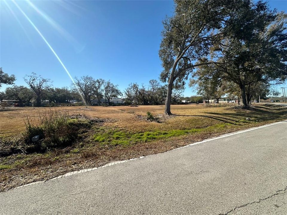 На продажу: $2,500,000 (2.13 acres)