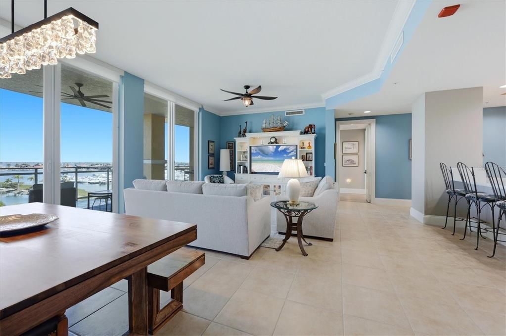 For Sale: $689,000 (2 beds, 2 baths, 2051 Square Feet)