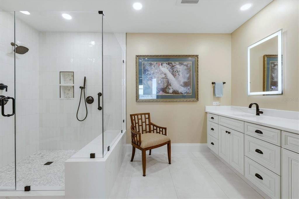 For Sale: $689,000 (2 beds, 2 baths, 2051 Square Feet)