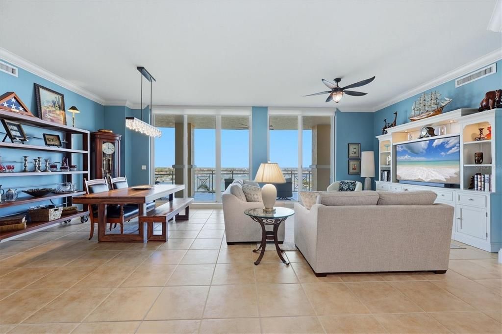 For Sale: $689,000 (2 beds, 2 baths, 2051 Square Feet)