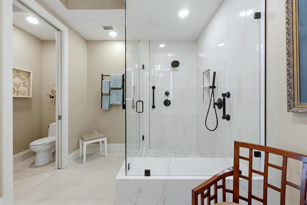 For Sale: $689,000 (2 beds, 2 baths, 2051 Square Feet)