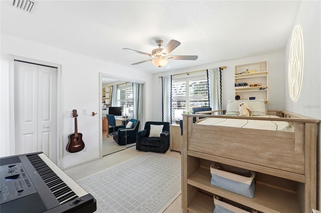 En Venta: $799,000 (4 camas, 3 baños, 3757 Pies cuadrados)