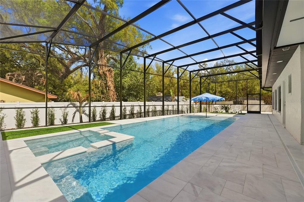 En Venta: $799,000 (4 camas, 3 baños, 3757 Pies cuadrados)