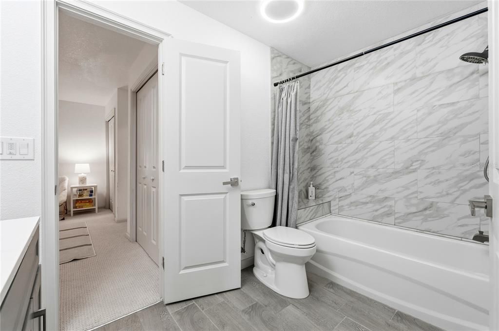 En Venta: $799,000 (4 camas, 3 baños, 3757 Pies cuadrados)