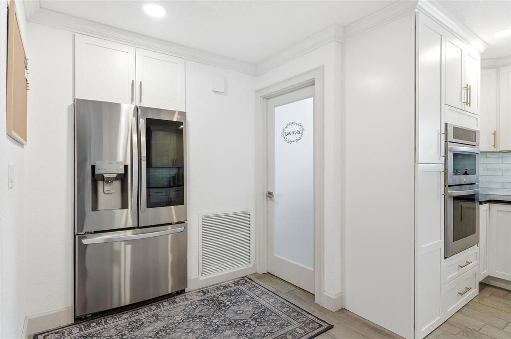 En Venta: $799,000 (4 camas, 3 baños, 3757 Pies cuadrados)