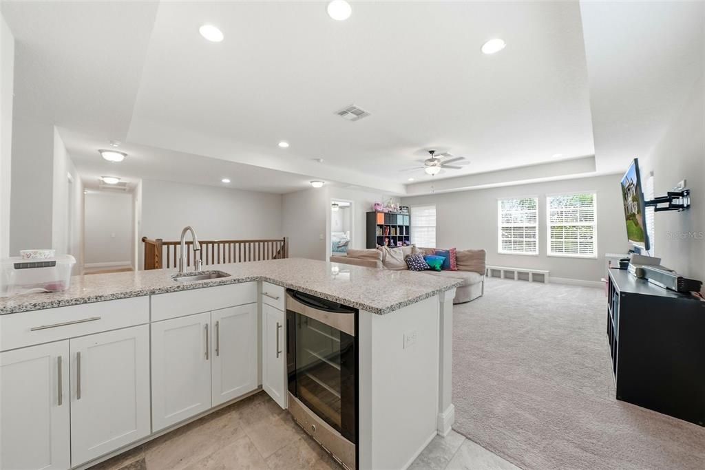 Activo con contrato: $699,000 (5 camas, 4 baños, 4953 Pies cuadrados)