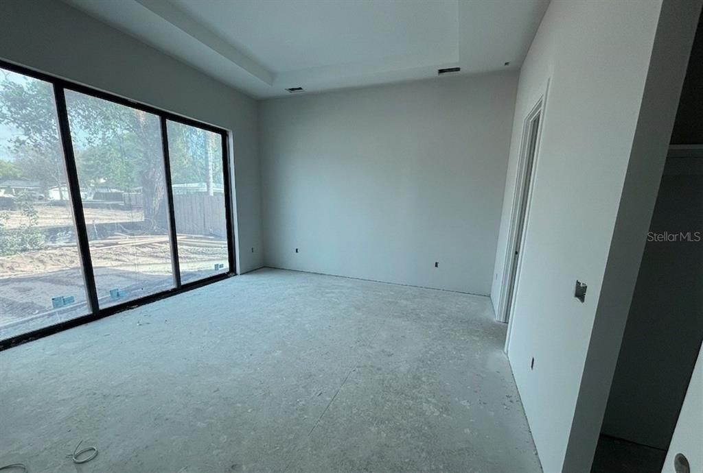 For Sale: $2,719,000 (5 beds, 4 baths, 3845 Square Feet)