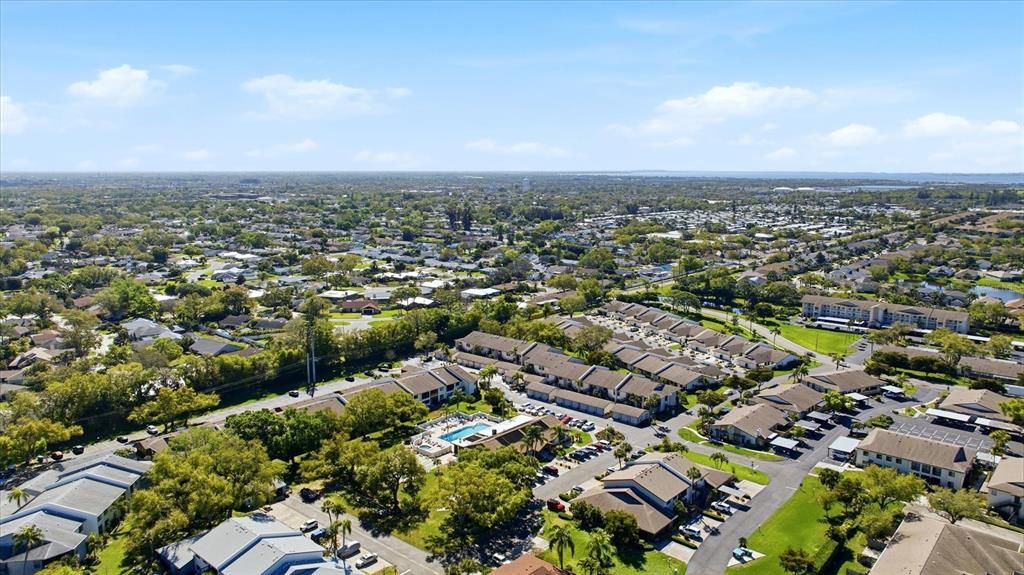 На продажу: $200,000 (2 спален, 2 ванн, 1240 Квадратных фут)