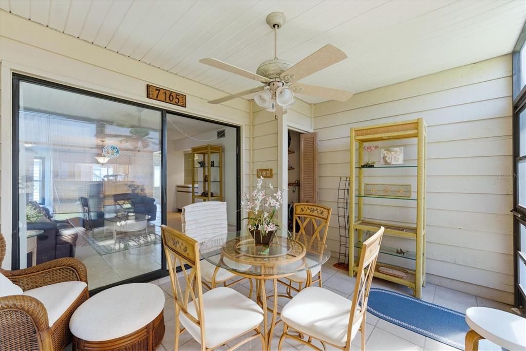 На продажу: $200,000 (2 спален, 2 ванн, 1240 Квадратных фут)